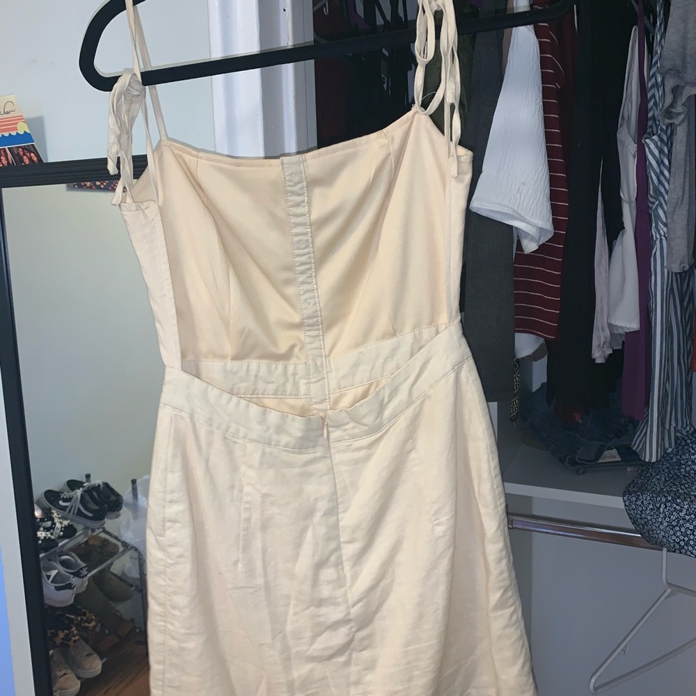 BACKLESS DRESS - Picture 2 of 4